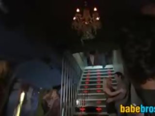 זונות להיות מזוין ב א דמיון מועדון