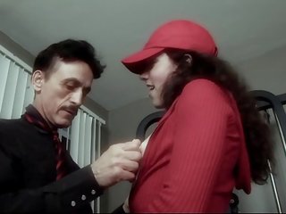 古い & 若い ファック で ジム そう ハード 彼女の 視線 rolled そう 脂肪 ファルス スティック で タイト 女