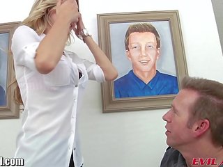 Evilangel знак дерево отримує вниз для брудна buisness