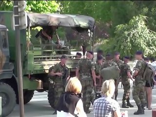 Eiffel tower екстремен публичен възрастен видео видео тройка оргия