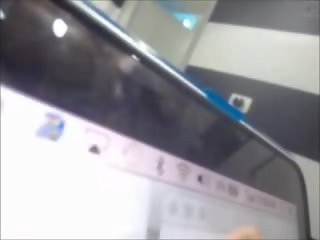رائع الهاوي المرأة الجميلة كبيرة يذهب مجنون مع fuckmachine
