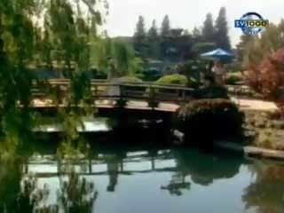 Безделник ххх филм в опасно places